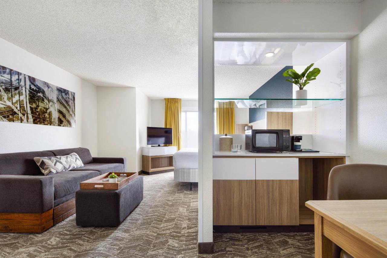 Springhill Suites Tempe At Arizona Mills Mall Экстерьер фото