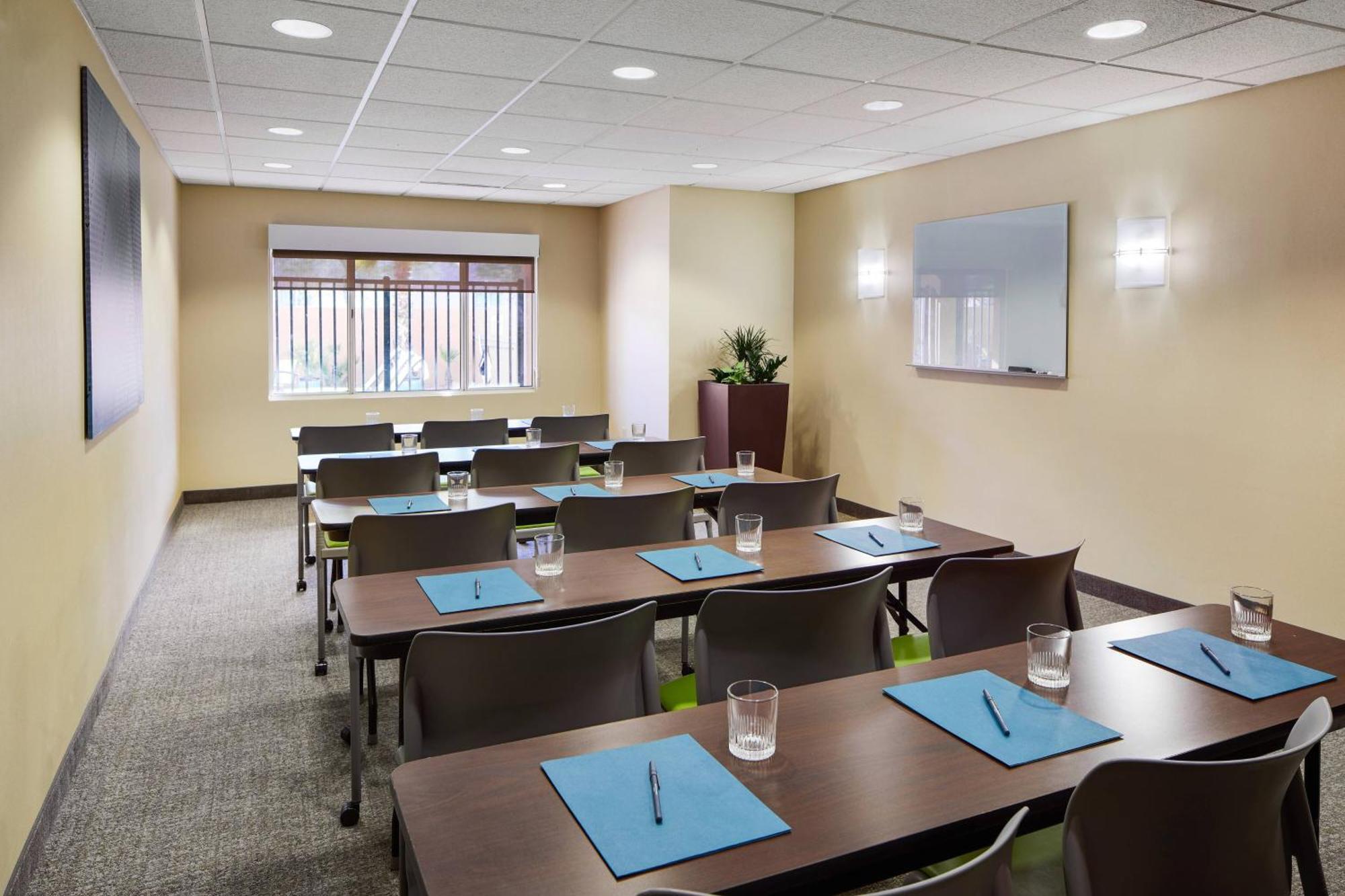 Springhill Suites Tempe At Arizona Mills Mall Экстерьер фото
